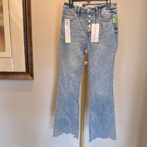 Tinseltown high rise flare button fly women’s Blue Jeans NWT 7/28